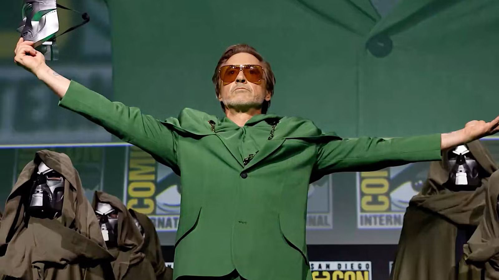 doctor-doom-rdj-sdcc